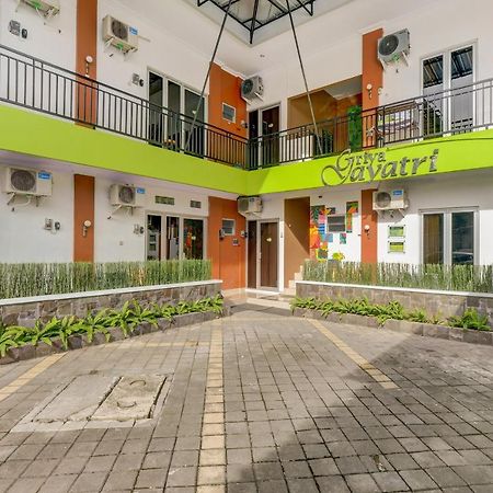 Super Oyo 3496 Griya Gayatri Syariah Melati Exterior foto
